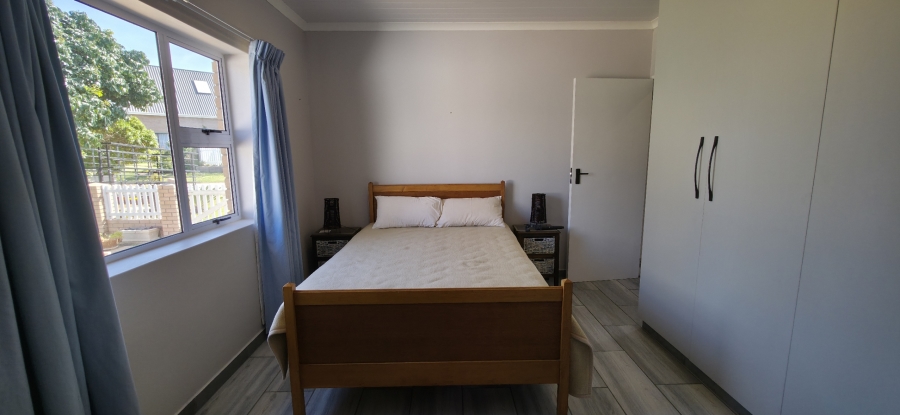 3 Bedroom Property for Sale in Boggomsbaai Western Cape